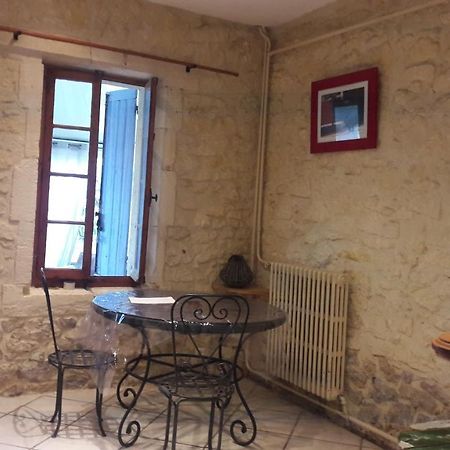 Joli Maison En Pierre Villa Arles Exterior photo